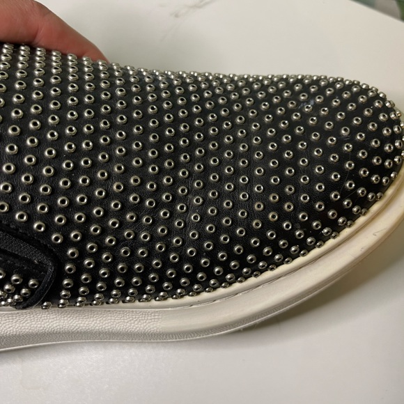 SOLD- Size 40 BEAUTIFUL Alexander McQueen black studded Sneakers - Picture 6 of 8